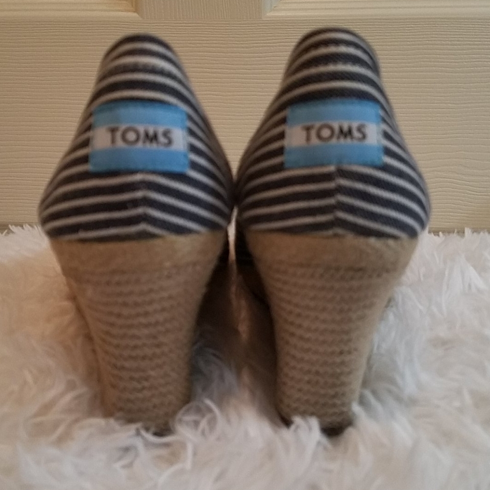 Toms Canvas Espadrille Wedge Sandals - Picture 3 of 10